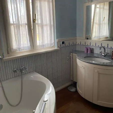 아파트 Downtown Apartment 비아레지오